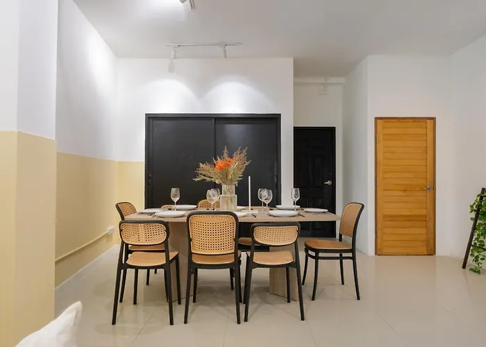 Miq Ekkamai1 - 5br House 65 Inch Tv * Bangkok