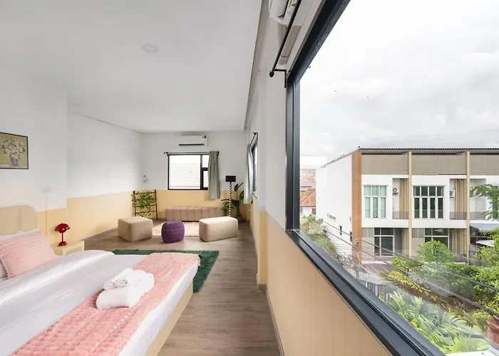 Miq Ekkamai1 - 5br House 65 Inch Tv * Bangkok
