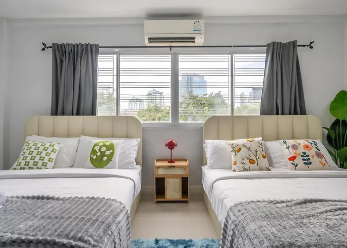 Miq Ekkamai1 - 5br House 65 Inch Tv * Bangkok