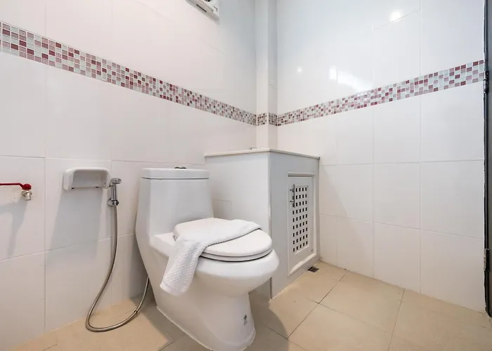 Miq Ekkamai1 - 5br House 65 Inch Tv * Bangkok