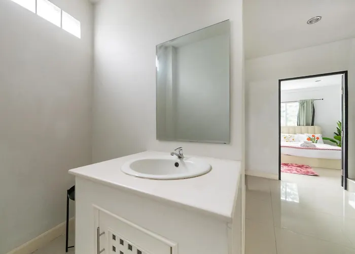 Villa Miq Ekkamai1 - 5br House 65 Inch Tv