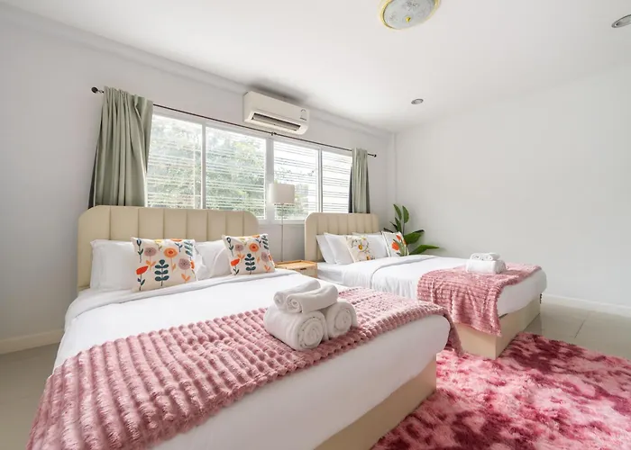 Villa Miq Ekkamai1 - 5br House 65 Inch Tv