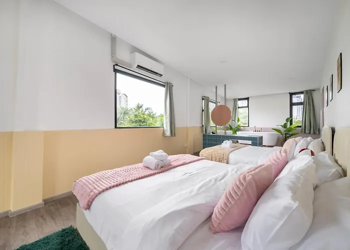 Villa Miq Ekkamai1 - 5br House 65 Inch Tv